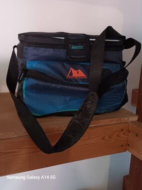 Arctic Zone Blue & Black Insulated Messenger Zipperless 12 Can Cooler Bag